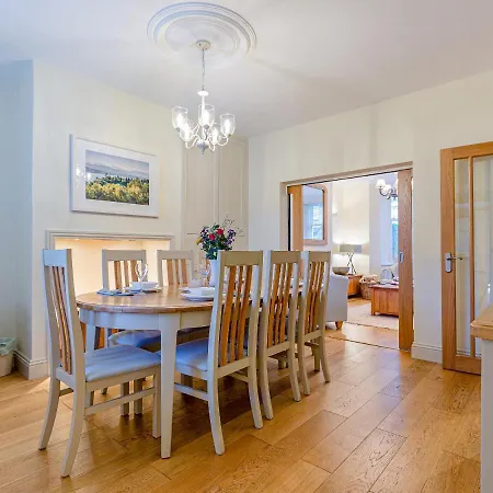 Oak House Feriehus *