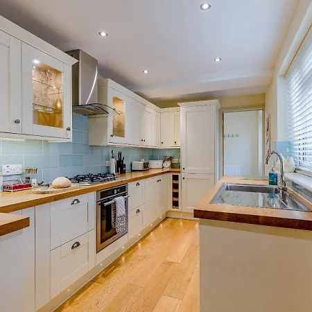 Oak House Holiday home *